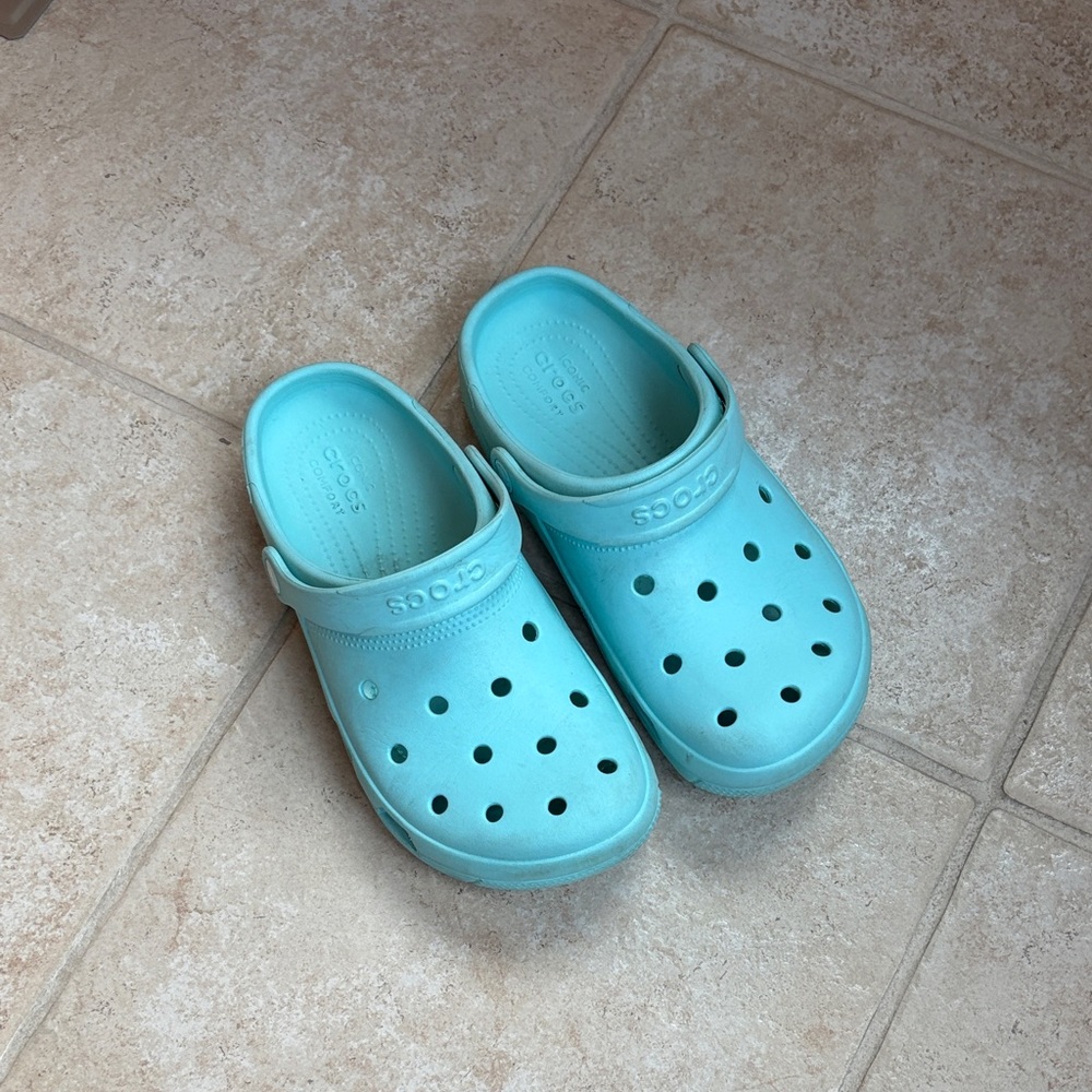 Crocs